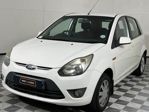 Ford Figo 1.4i Trend 5-Door Hatch Back