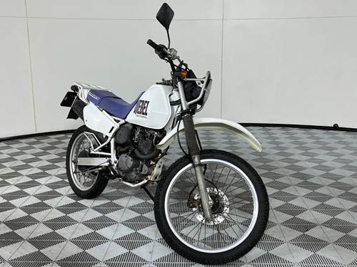 Suzuki DR 200 SE