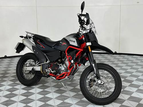 SWM KLE Superdual 650 T