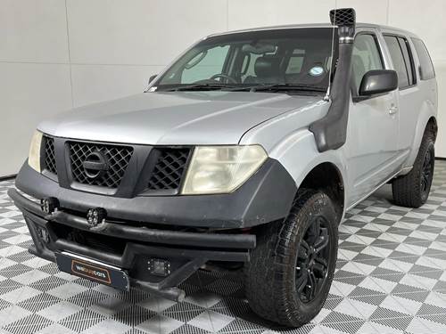 Nissan Pathfinder 4.0 V6 Auto