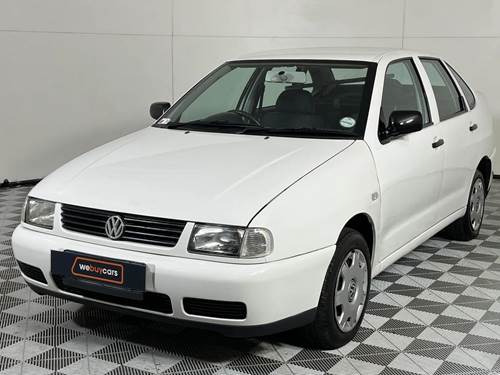 Volkswagen (VW) Polo Classic 1.4 (62 kW)