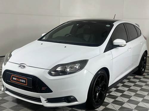 Ford Focus 2.0 GTDi ST1 5 Door