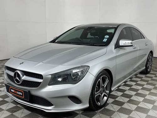 Mercedes Benz CLA 200