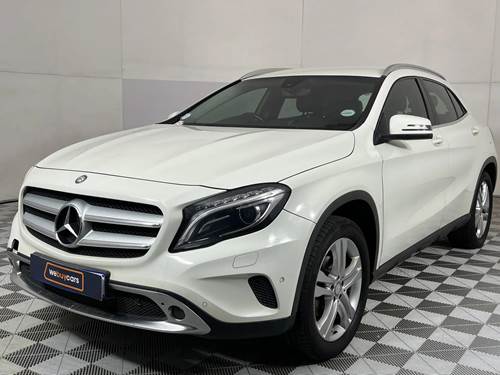 Mercedes Benz GLA 200 7G-Tronic