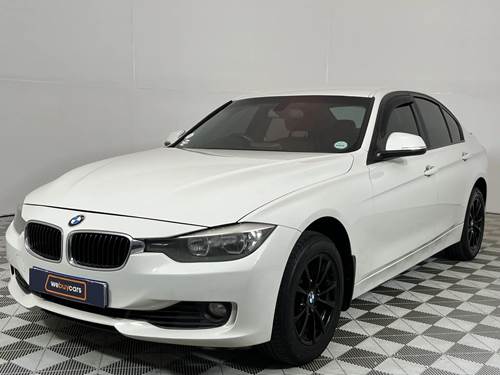 BMW 320i (F30)