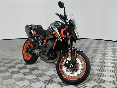 KTM Duke R