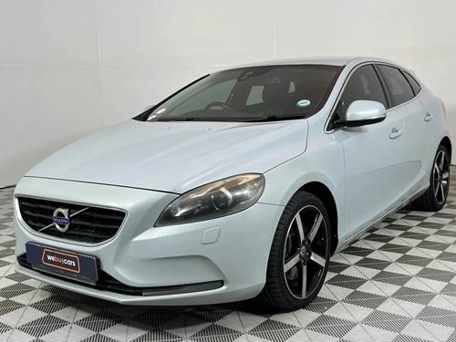 Volvo V40 Cross Country T5 Excel Geartronic