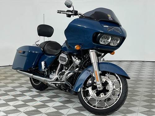 Harley-Davidson Road Glide Ultra 114