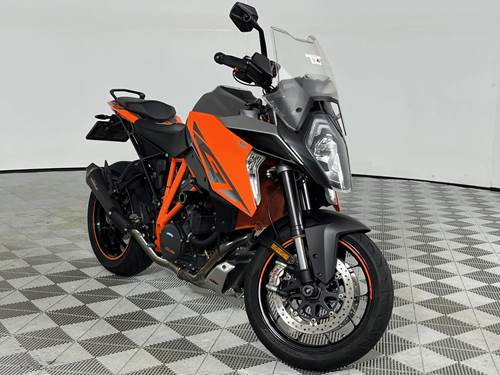 KTM 1290 Super Duke GT