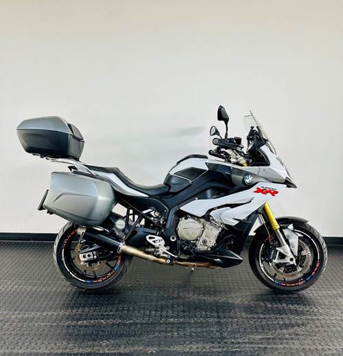 BMW S1000XR