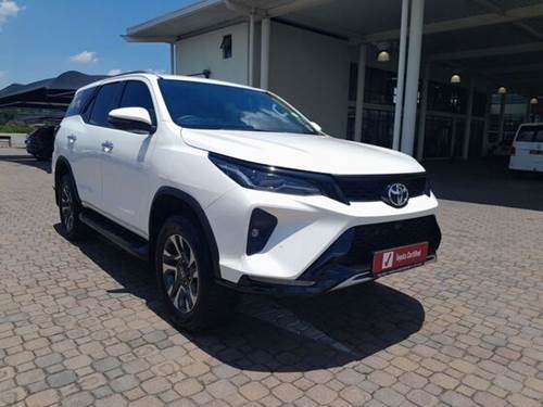 Toyota Fortuner V 2.4 GD-6 Raised Body Auto