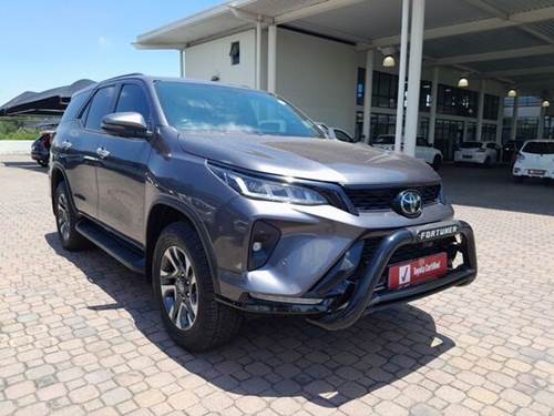 Toyota Fortuner VI 2.8GD-6 VX Auto 4x4