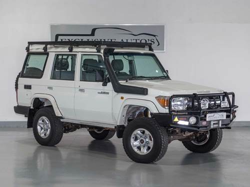 Toyota Land Cruiser 70 4.2 Diesel Station Wagon