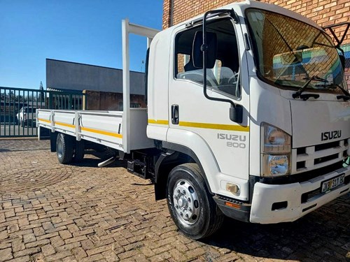 Isuzu FSR 800 Truck