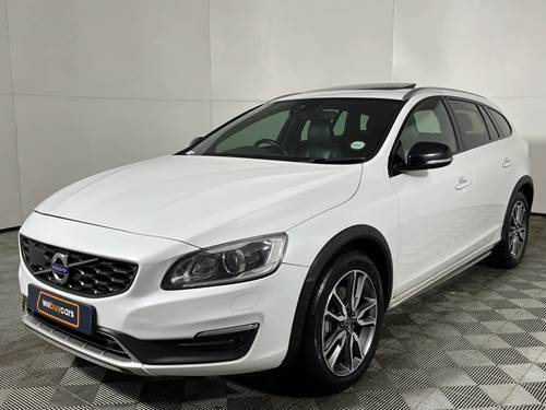 Volvo V60 Cross Country D4 Momentum Geartronic AWD