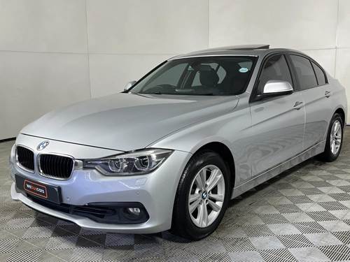 BMW 318i (F30) Auto