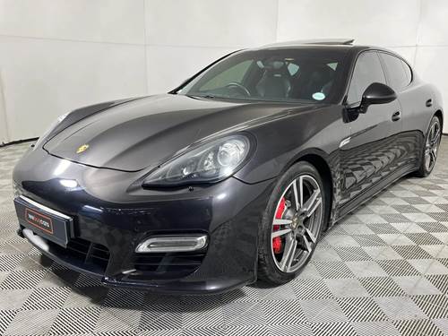 Porsche Panamera GTS PDK