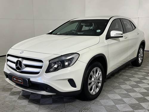 Mercedes Benz GLA 200