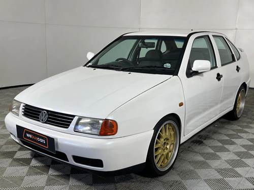 Volkswagen (VW) Polo Classic 1.6