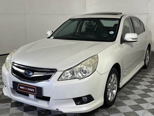 Subaru Legacy 2.0i Premium Lineartronic