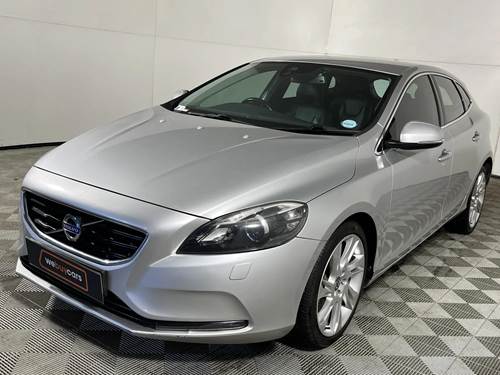 Volvo V40 T3 Elite