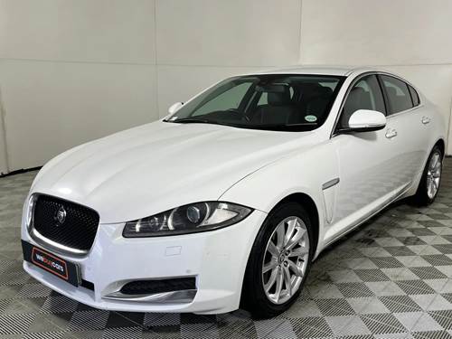 Jaguar XF 2.0 i4 Luxury