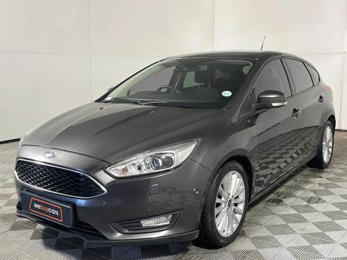 Ford Focus 1.0 EcoBoost Ambiente Sedan Auto