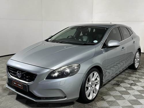 Volvo V40 T3 Elite