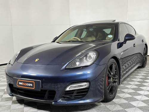 Porsche Panamera GTS PDK