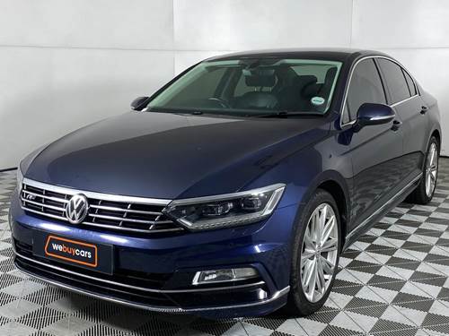 Volkswagen (VW) Passat 2.0 TSi Executive R-line