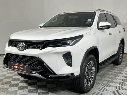 Toyota Fortuner VI 2.4GD-6 Raised Body