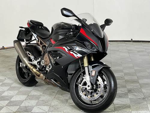 BMW S1000RR (152 kW)