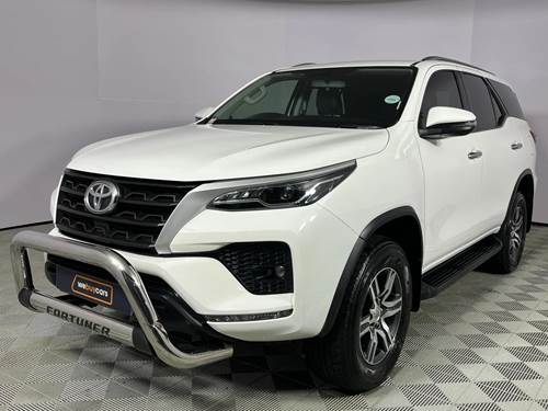 Toyota Fortuner V 2.4 GD-6 Raised Body