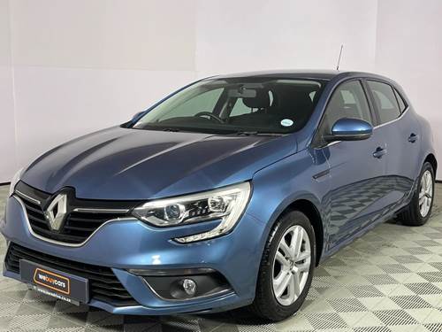 Renault Megane IV1.6 Expression 5 Door