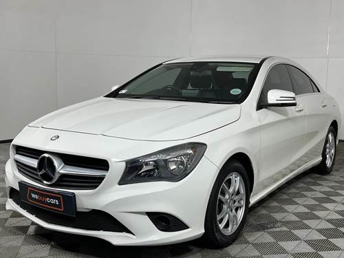 Mercedes Benz CLA 200 Auto ()