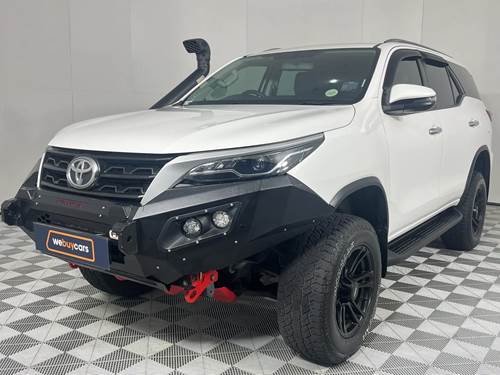 Toyota Fortuner V 2.4 GD-6 Raised Body Auto