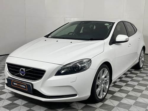 Volvo V40 T3 Essential