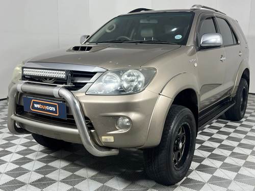 Toyota Fortuner I 3.0 D-4D Raised Body