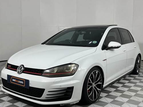 Volkswagen (VW) Golf 7 GTi 2.0 TSi Performance DSG