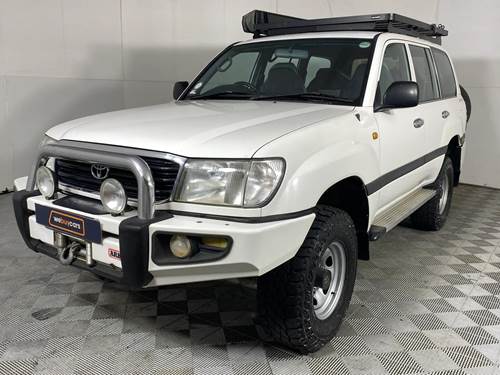 Toyota Land Cruiser 100 GX Petrol