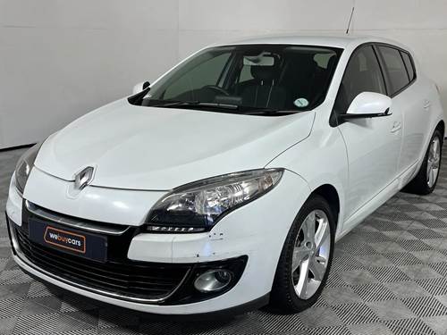 Renault Megane III 1.6 Dynamique 5 Door