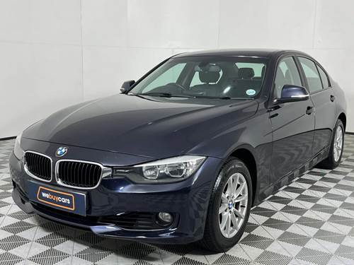 BMW 320i (F30)