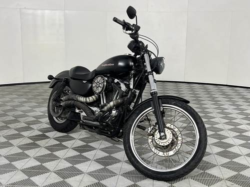 Harley-Davidson Sportster 1200 Custom