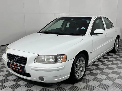 Volvo S60 2.0T (132 kW)