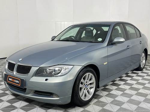 BMW 320i (E90)