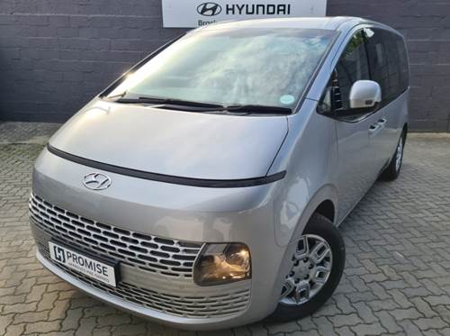 Hyundai Staria 2.2D Executive (9 Seater)