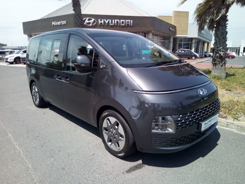 Hyundai Staria 2.2D Elite (9 Seater)