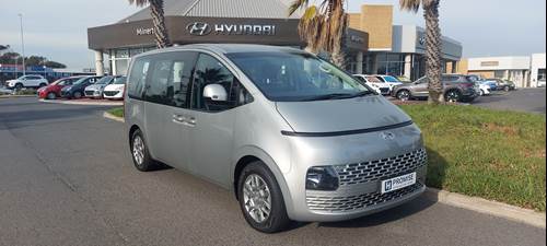 Hyundai Staria 2.2D Executive (9 Seater)