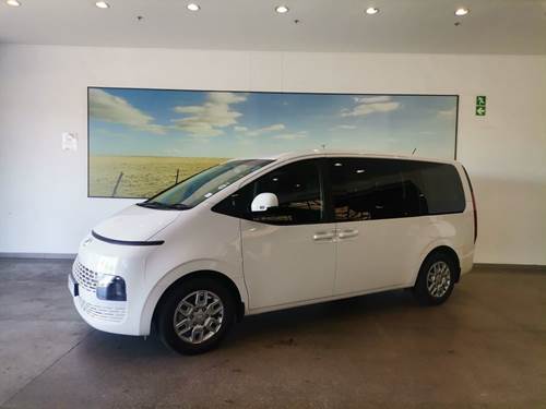 Hyundai Staria 2.2D Multicab Auto (5 Seater)