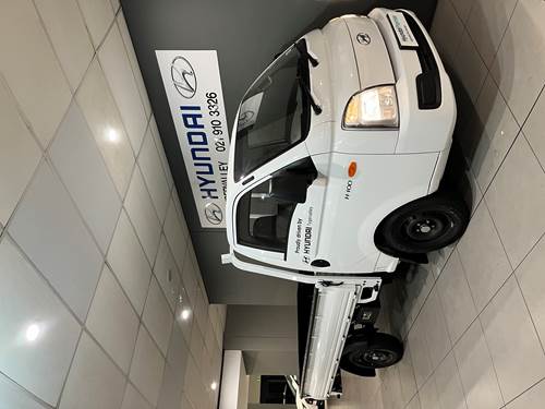 Hyundai H100 2.6 D Euro II Dropside Aircon